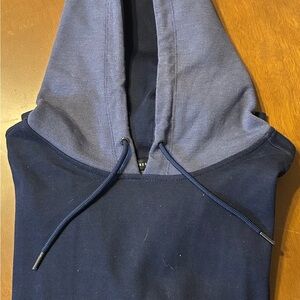 Robert Barakett navy and light blue hoodie